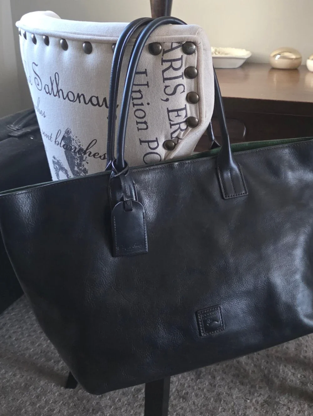 Dooney & Bourke Black Florentine Leather Medium Russell Tote Bag EUC